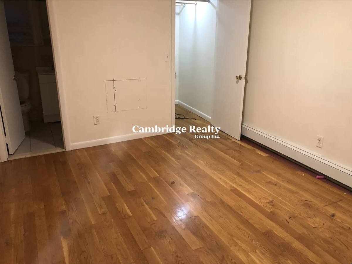 Apartment for rent at 286 Beacon St #B, Somerville, MA 02143