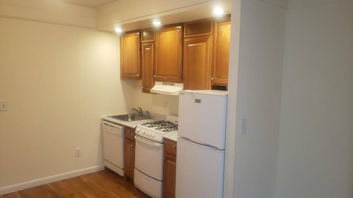 Apartment for rent at 286 Beacon St #B, Somerville, MA 02143