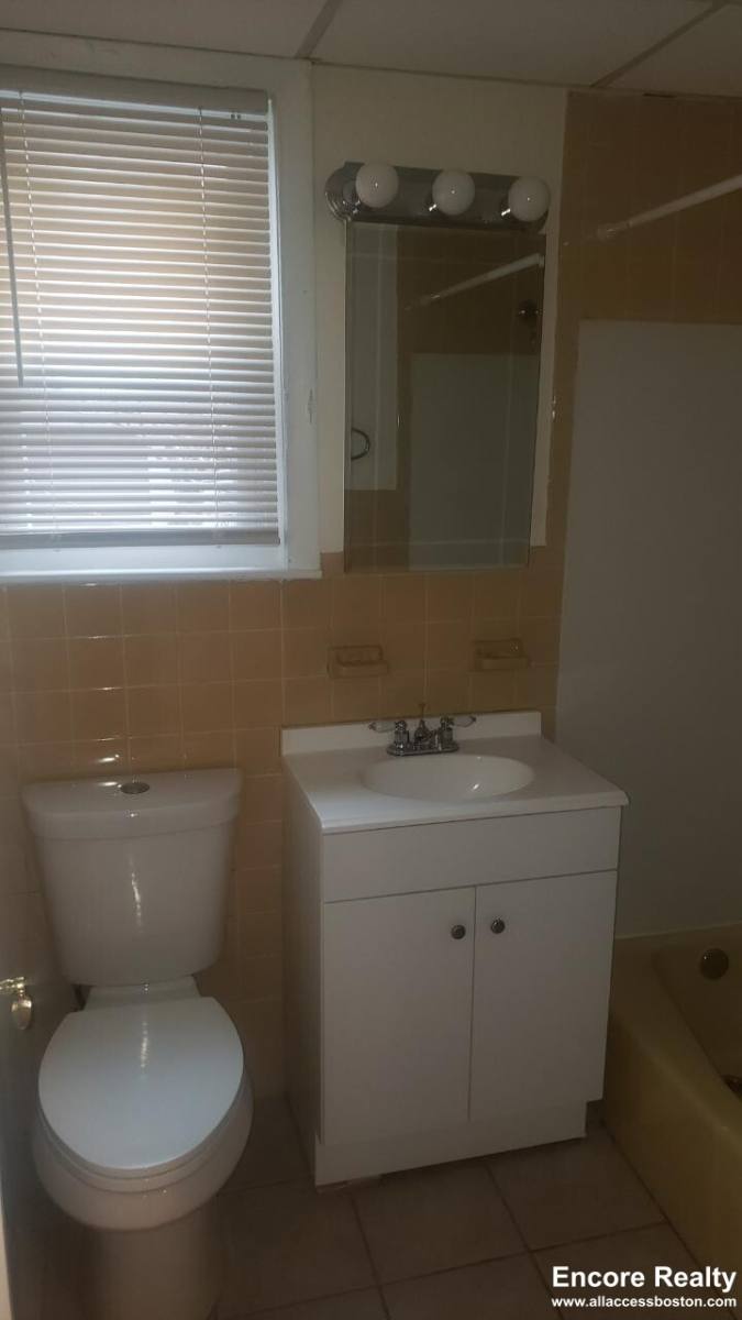 Apartment for rent at 286 Beacon St #B, Somerville, MA 02143