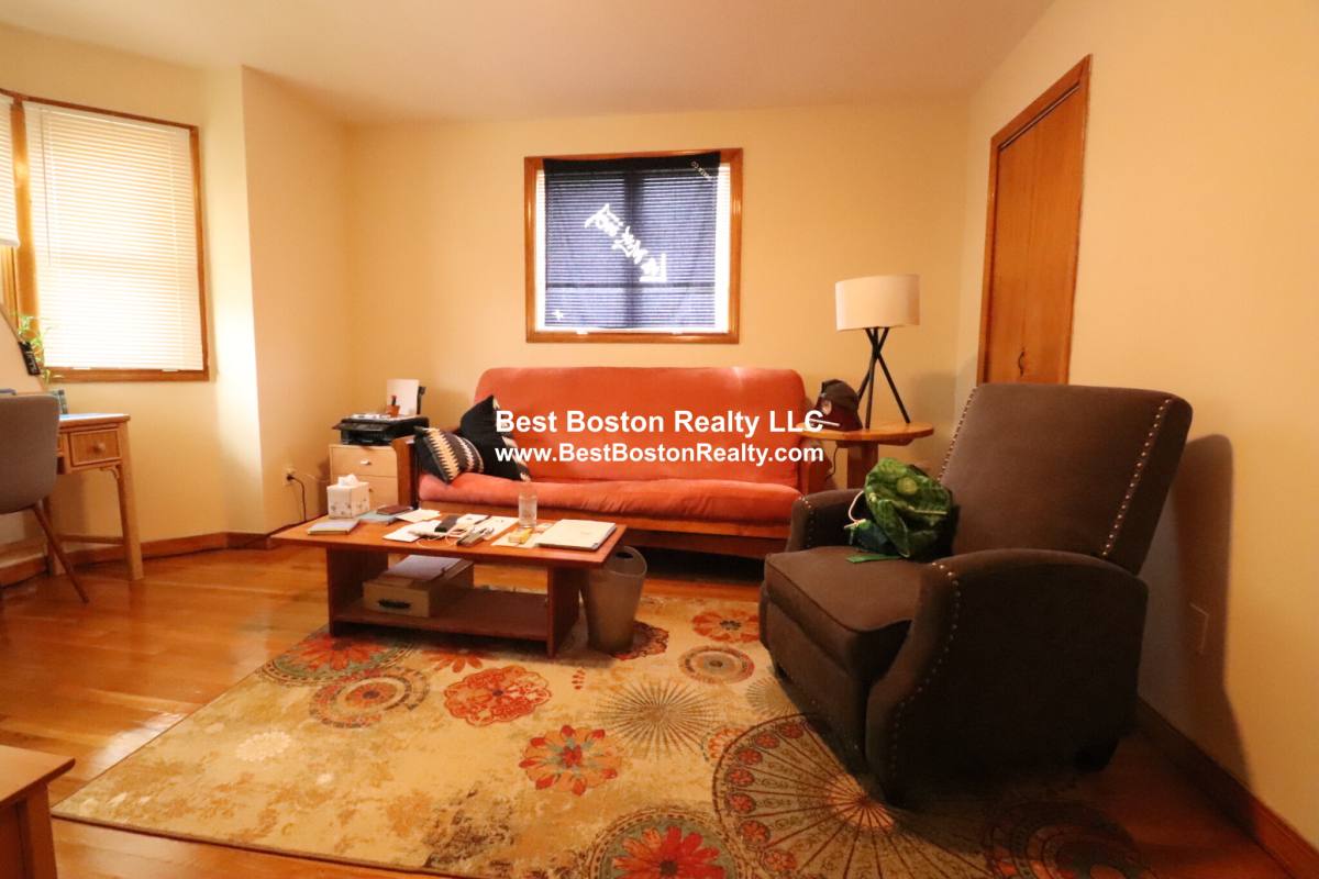 House for rent at 36 Church St #1, Somerville, MA 02143