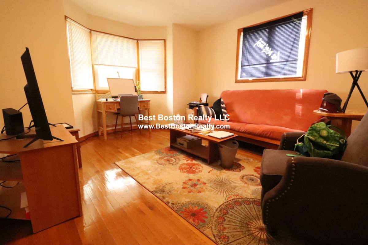 House for rent at 36 Church St #1, Somerville, MA 02143