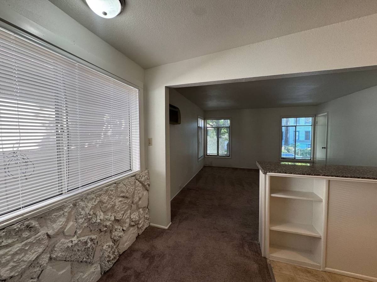 Apartment for rent at 1806 H St, Sacramento, CA 95811