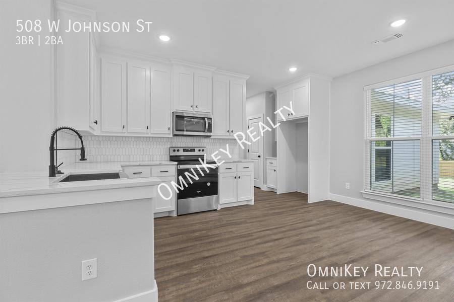 House for rent at 508 W Johnson St, Denison, TX 75020