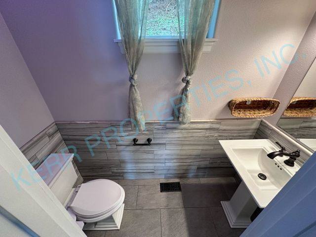 House for rent at 512 SE Espinosa St, Estacada, OR 97023