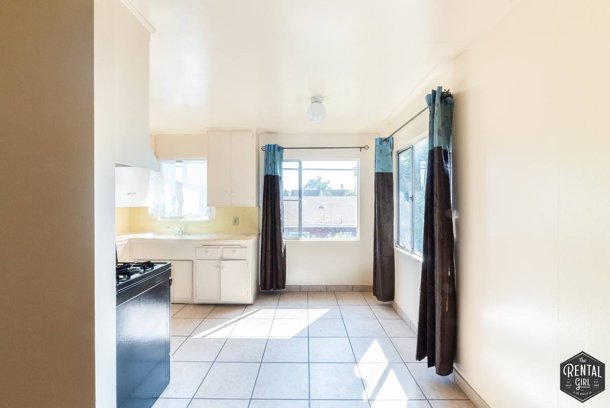 Apartment for rent at 3757 Glendon Ave #D, Los Angeles, CA 90034