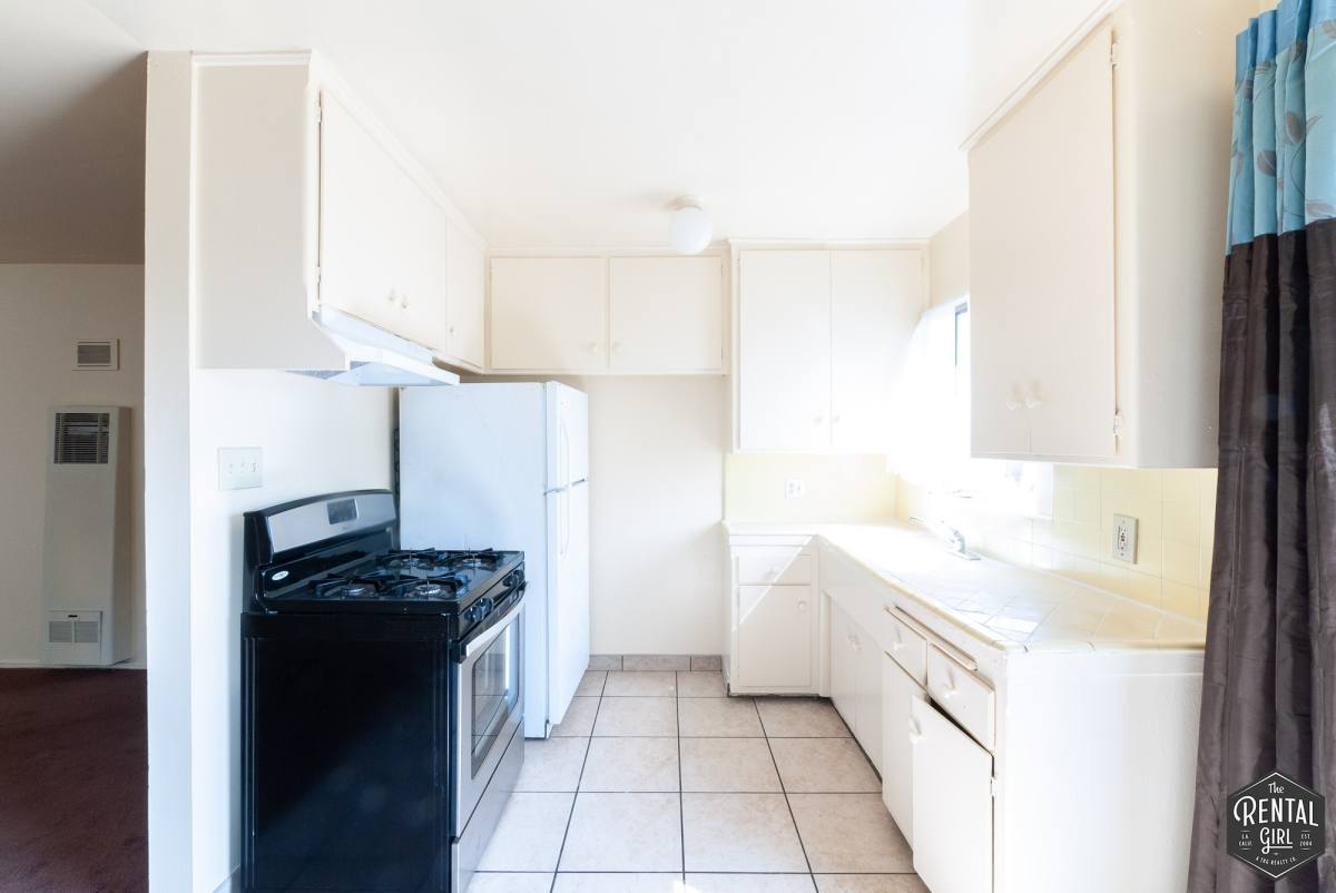 Apartment for rent at 3757 Glendon Ave #D, Los Angeles, CA 90034