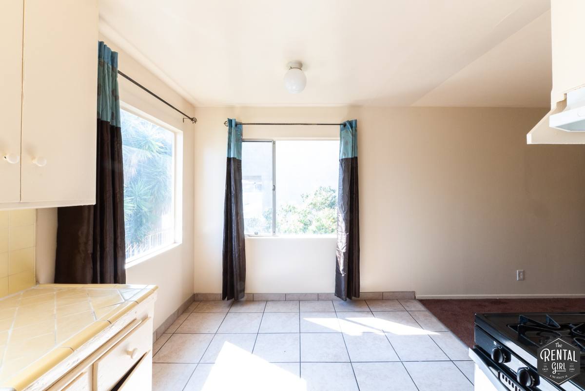 Apartment for rent at 3757 Glendon Ave #D, Los Angeles, CA 90034
