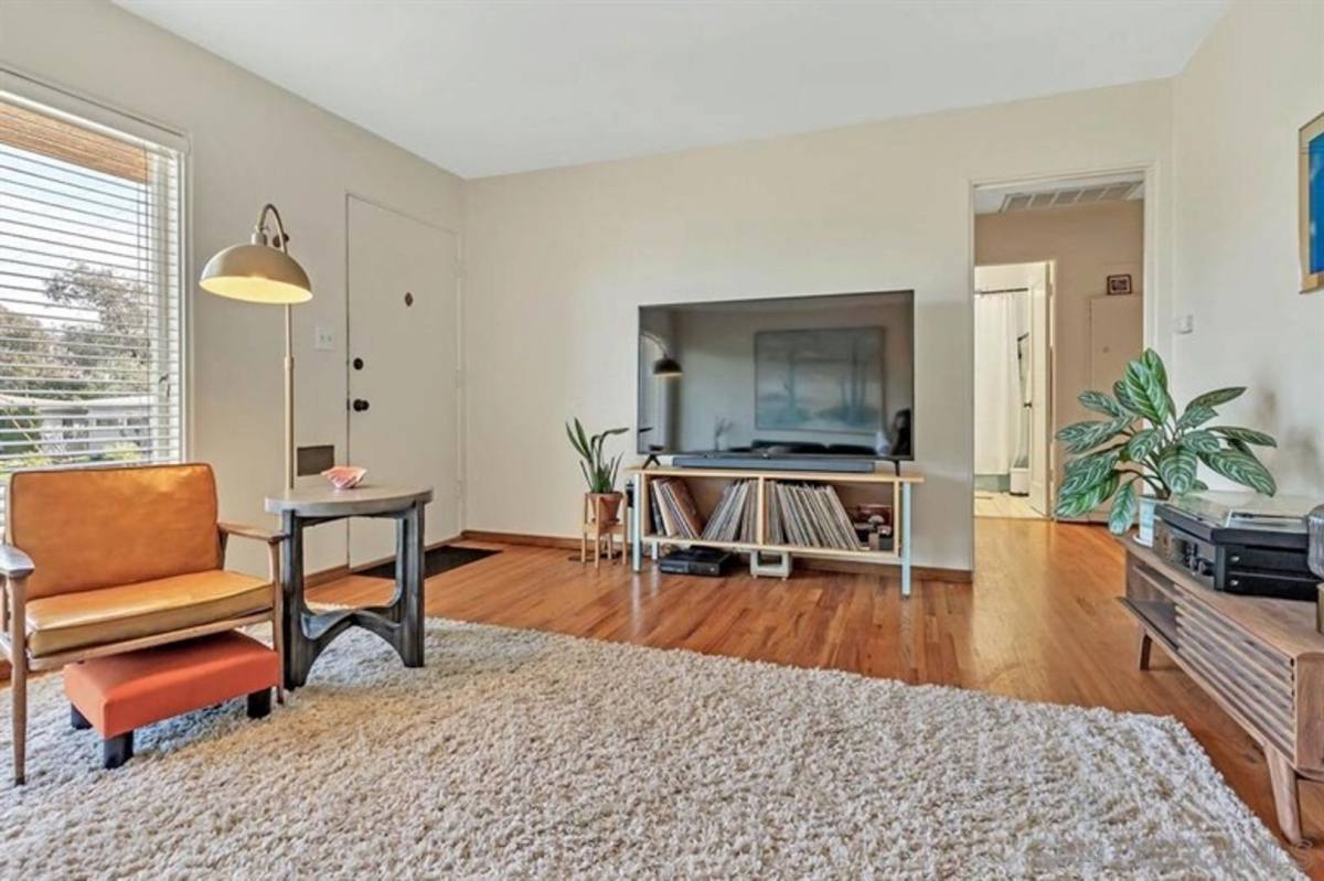 House for rent at 6465 Julie St, San Diego, CA 92115