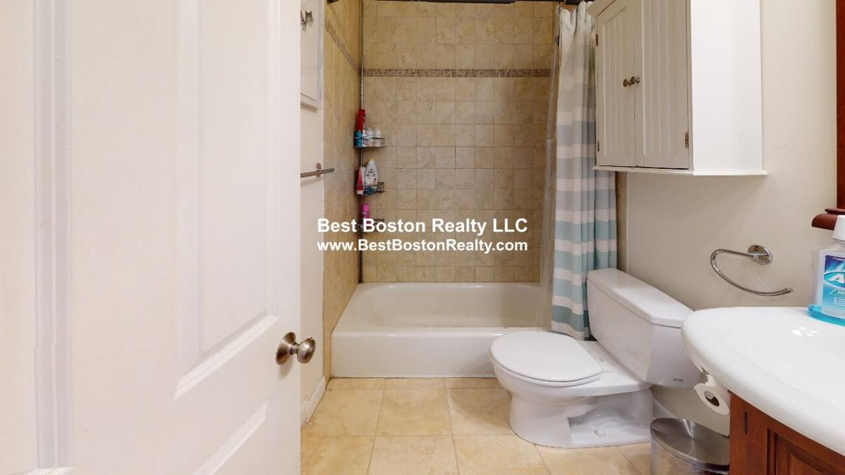 Apartment for rent at 84 Grant St #13, Somerville, MA 02143