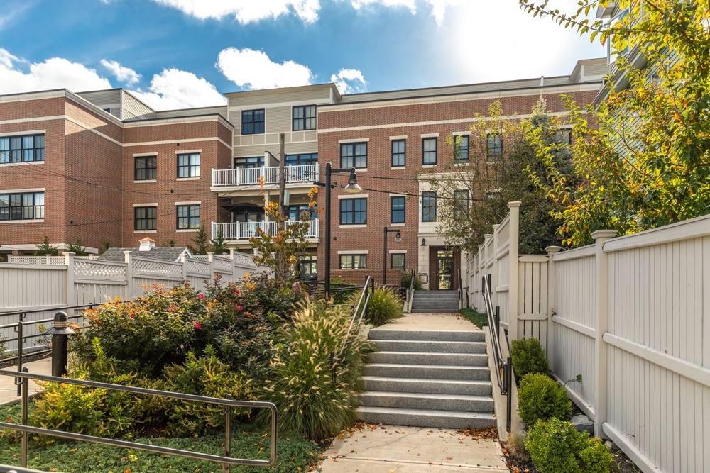 Apartment for rent at 375 Market St #208, Brighton, MA 02135