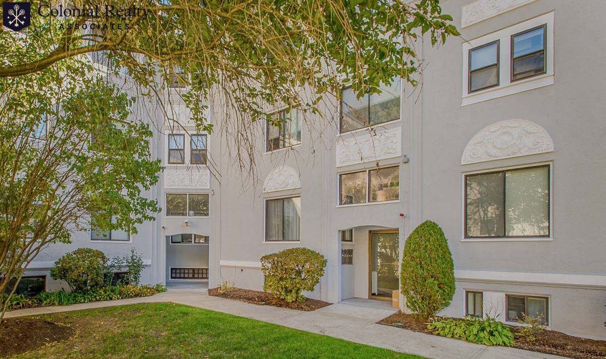 Apartment for rent at 230 Walnut St #30B, Newtonville, MA 02460