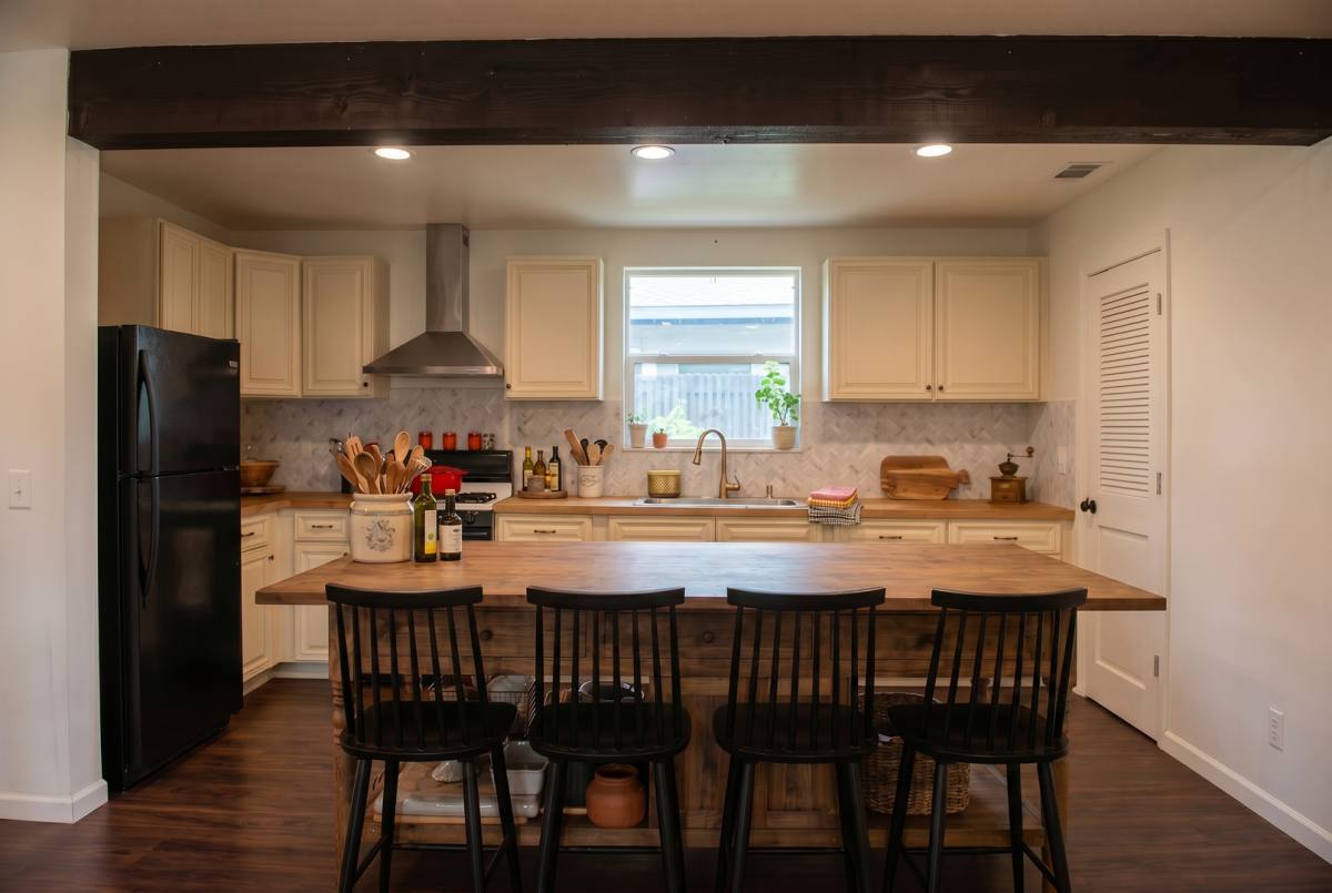 House for rent at 2577 Beaumont St, Sacramento, CA 95815