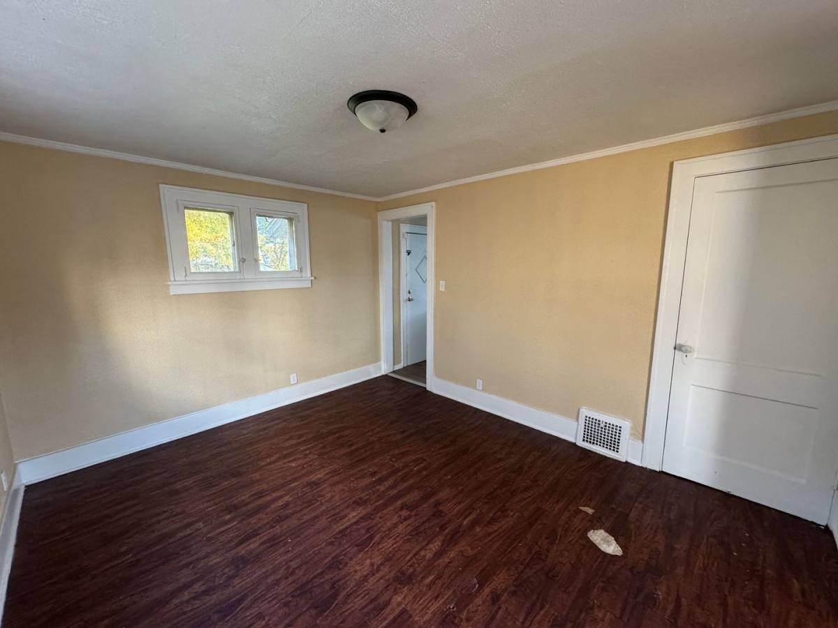 House for rent at 317 E Indiana Ave, South Bend, IN 46613