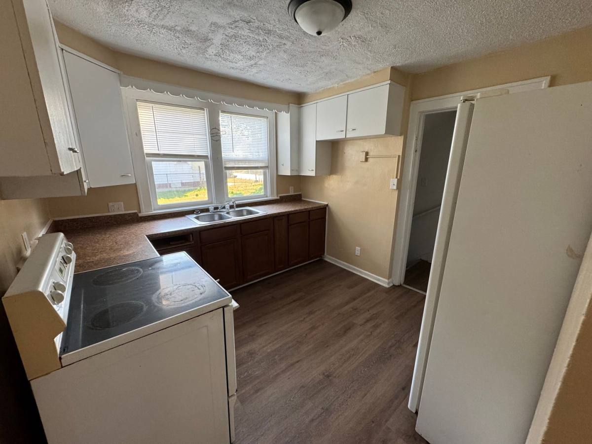 House for rent at 317 E Indiana Ave, South Bend, IN 46613