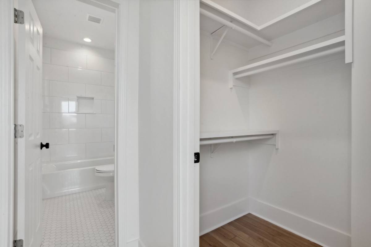 Townhouse for rent at 2418 - 2420 Clara St, New Orleans, LA 70113