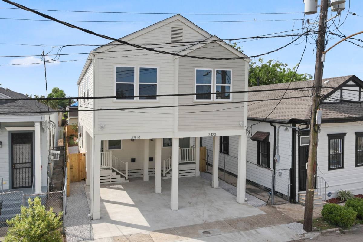 Townhouse for rent at 2418 - 2420 Clara St, New Orleans, LA 70113