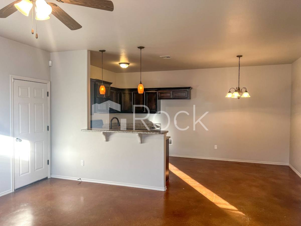Apartment for rent at 1837 Post Oak Rd, El Reno, OK 73036
