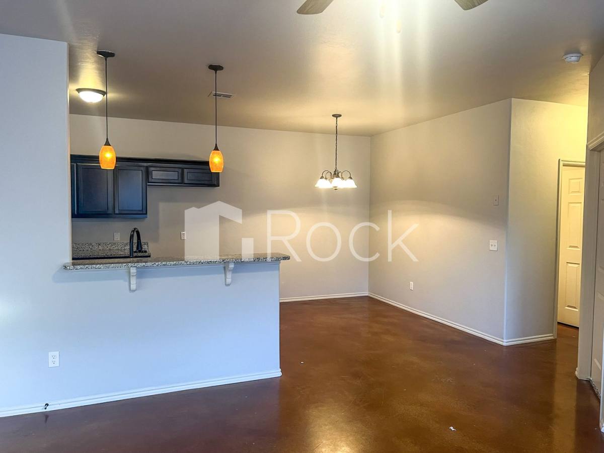 Apartment for rent at 1837 Post Oak Rd, El Reno, OK 73036
