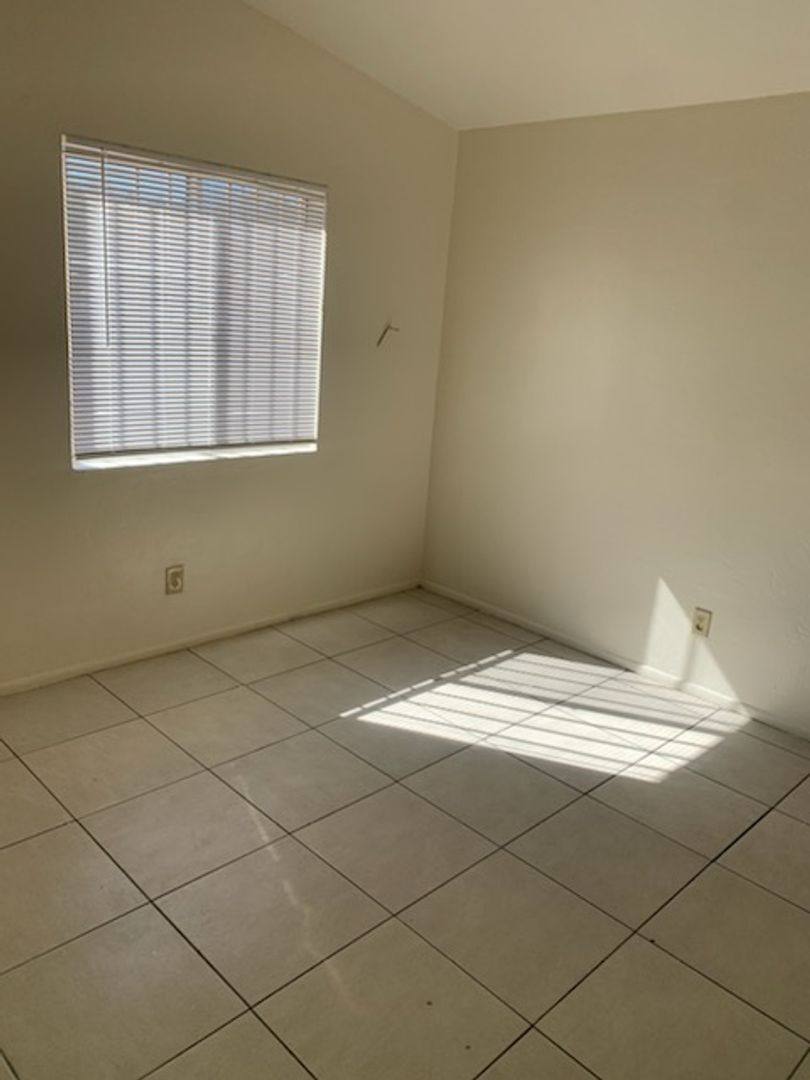 Apartment for rent at 379-385 E Thoroughbred St, Tucson, AZ 85706