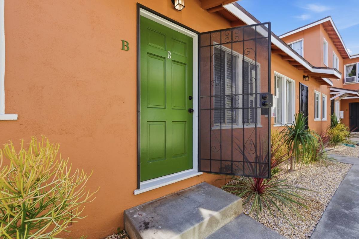 Apartment for rent at 3009 E 3rd St, Long Beach, CA 90814