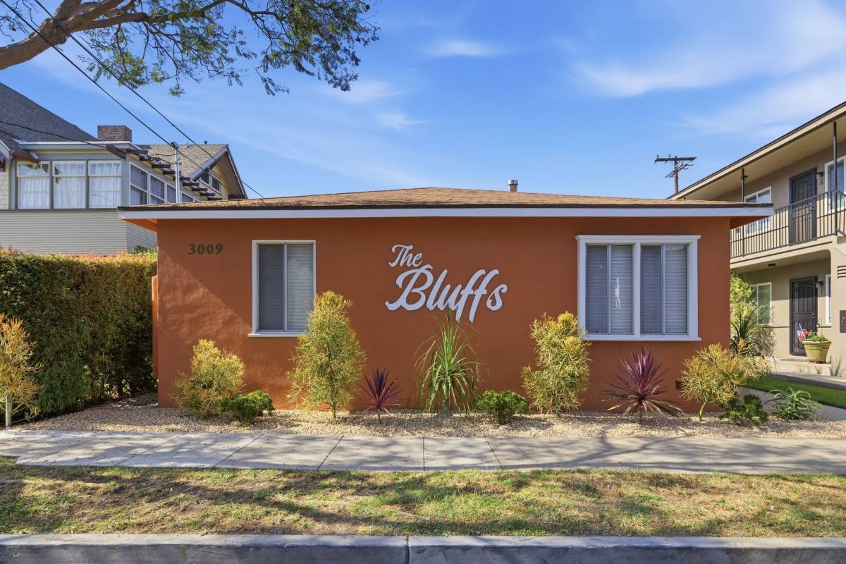 Apartment for rent at 3009 E 3rd St, Long Beach, CA 90814