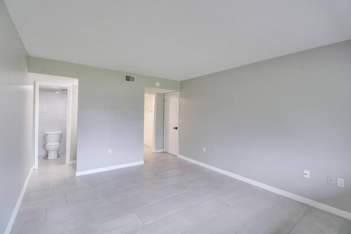 Apartment for rent at 1054 Lotus Cove Court, Altamonte Springs, FL 32714
