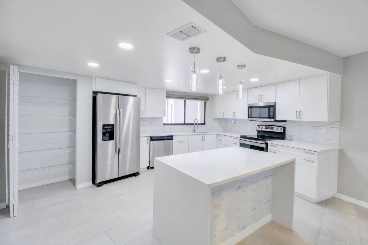 Apartment for rent at 1054 Lotus Cove Court, Altamonte Springs, FL 32714