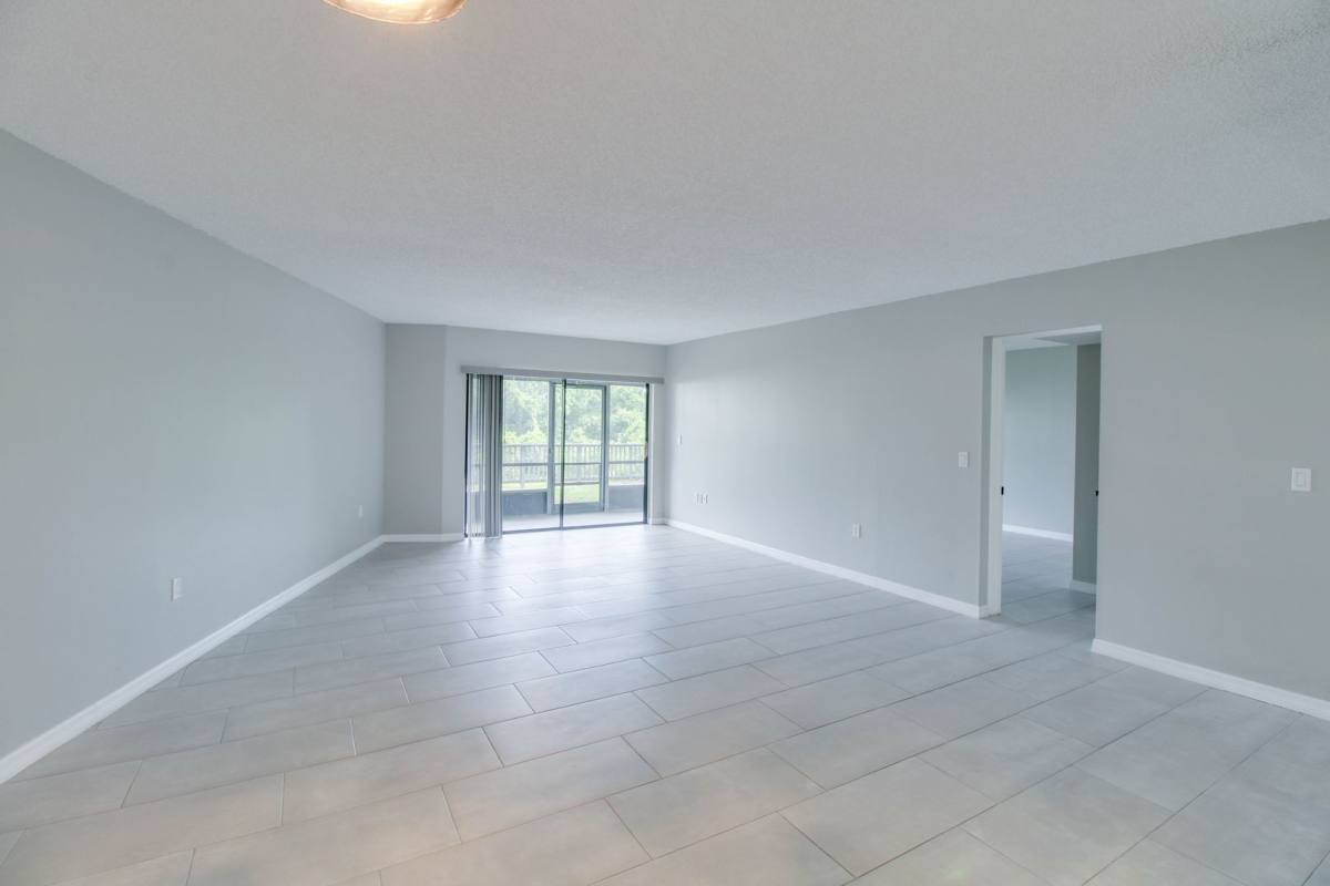 Apartment for rent at 1054 Lotus Cove Court, Altamonte Springs, FL 32714