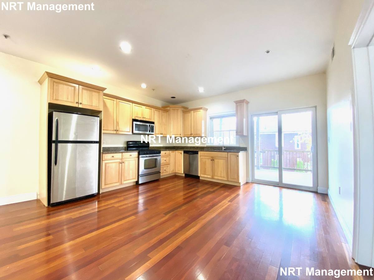 Apartment for rent at 661 Bennington St #2, East Boston, MA 02128