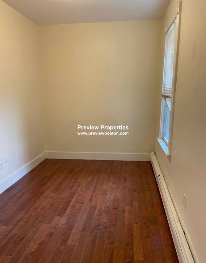 House for rent at 241 Maverick St #3P, East Boston, MA 02128