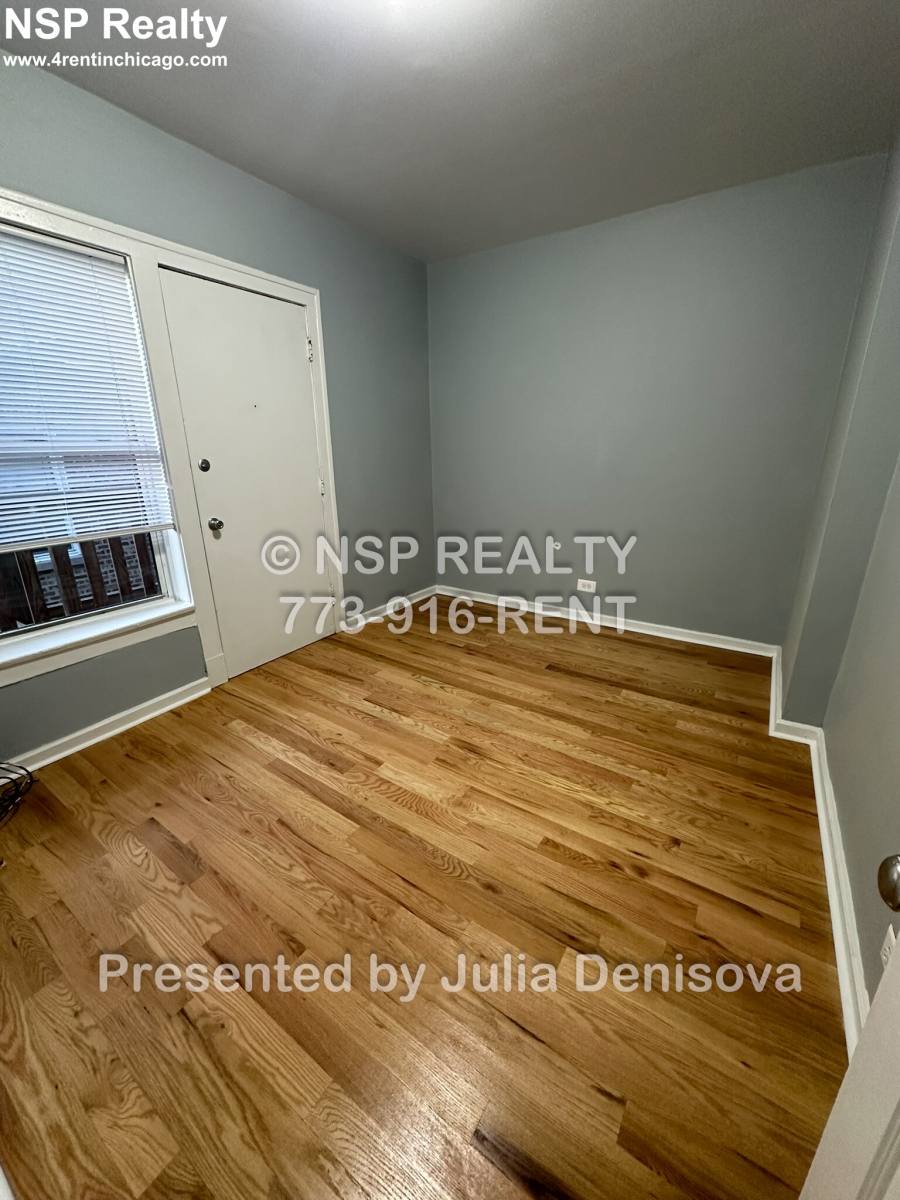 Apartment for rent at 5662 N Ridge #1E, Chicago, IL 60660