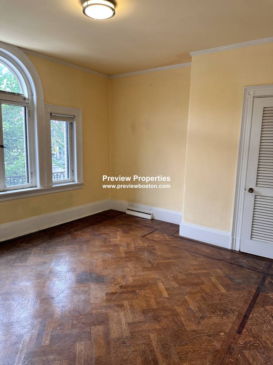 Apartment for rent at 923 Beacon St #2P, Boston, MA 02116