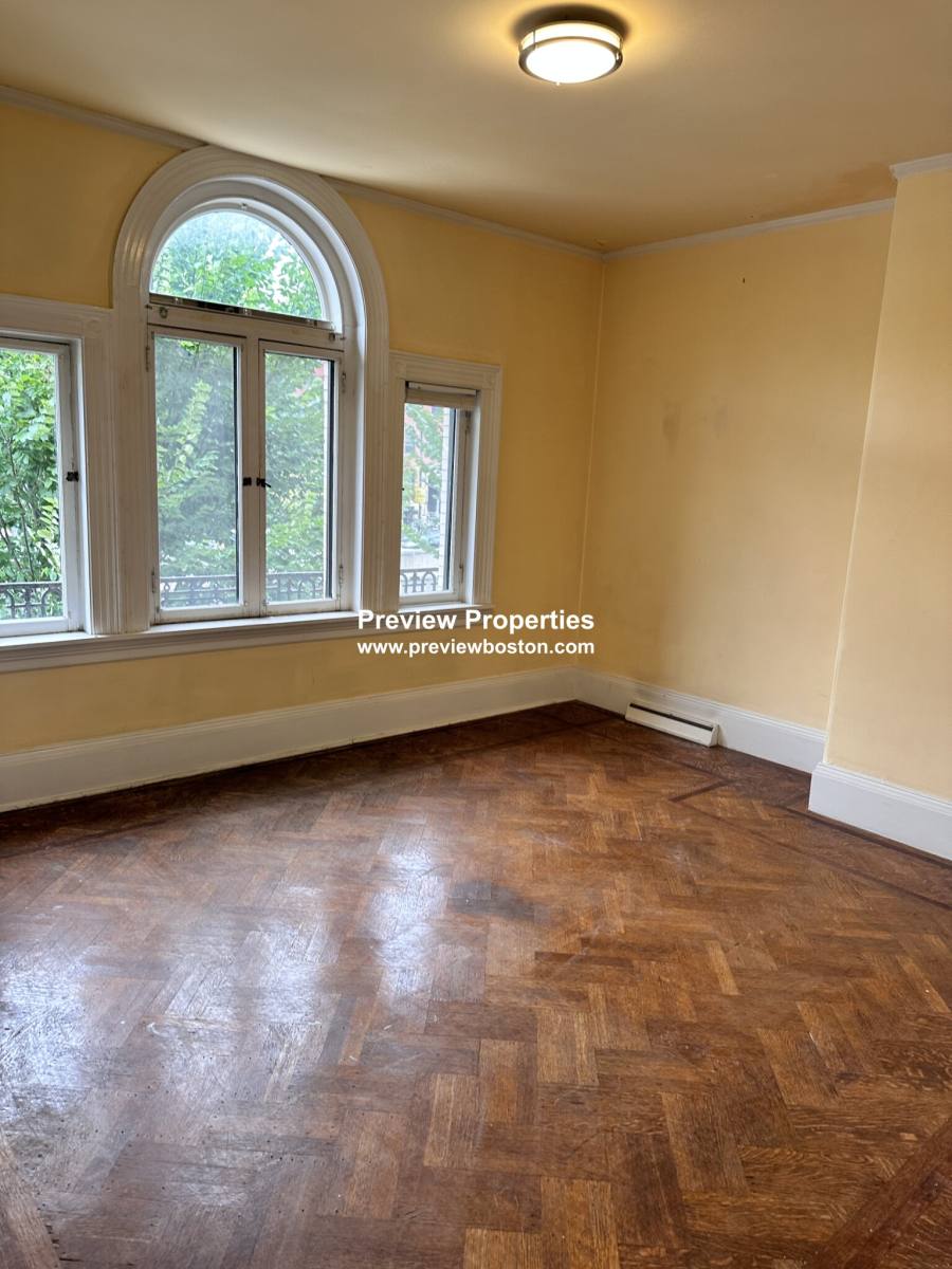 Apartment for rent at 923 Beacon St #2P, Boston, MA 02116