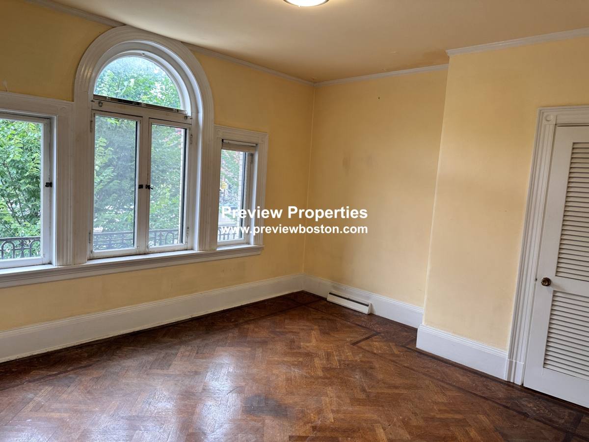 Apartment for rent at 923 Beacon St #2P, Boston, MA 02116