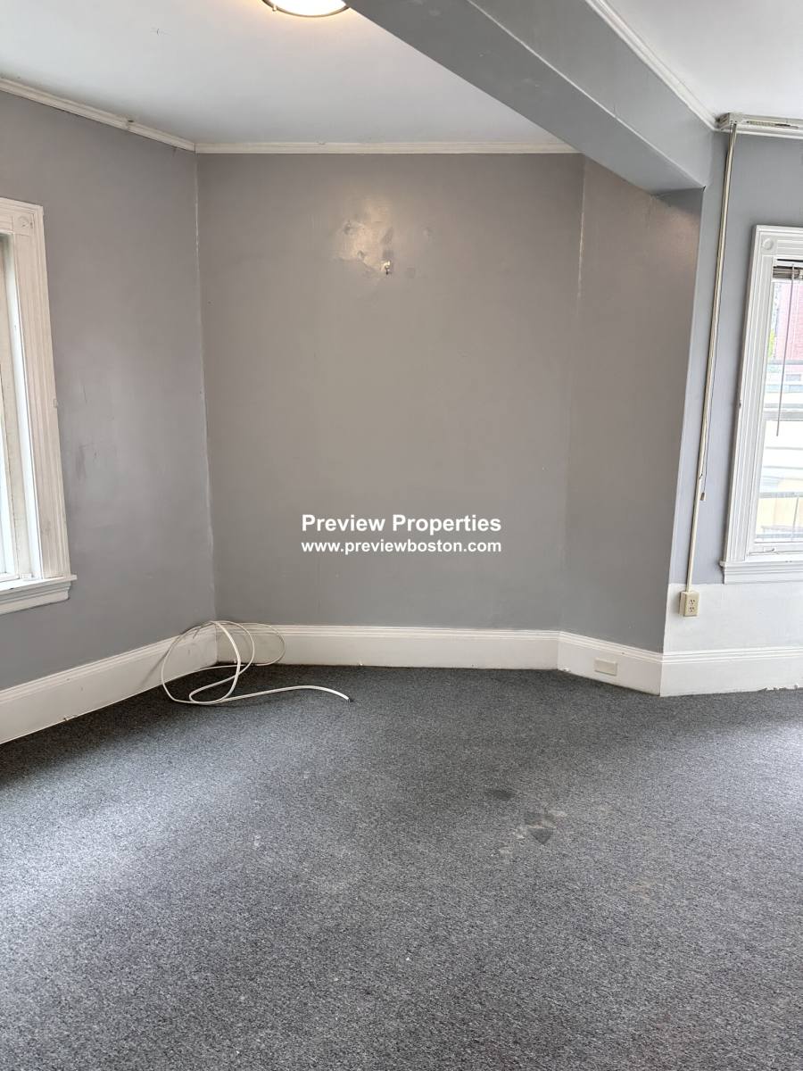 Apartment for rent at 923 Beacon St #2P, Boston, MA 02116