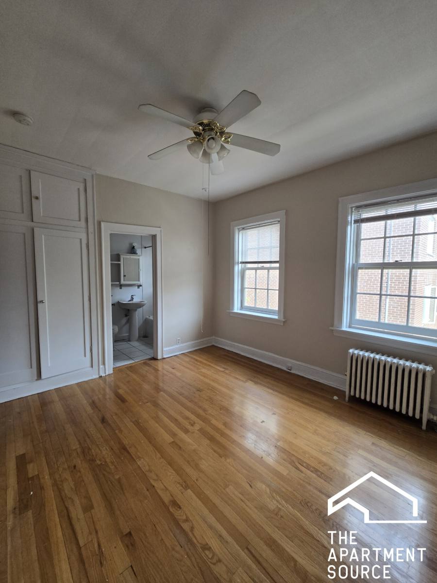 Apartment for rent at 1456 Oak Ave #3N, Evanston, IL 60201