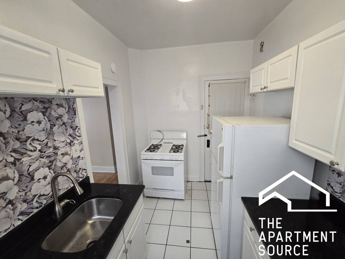 Apartment for rent at 1456 Oak Ave #3N, Evanston, IL 60201