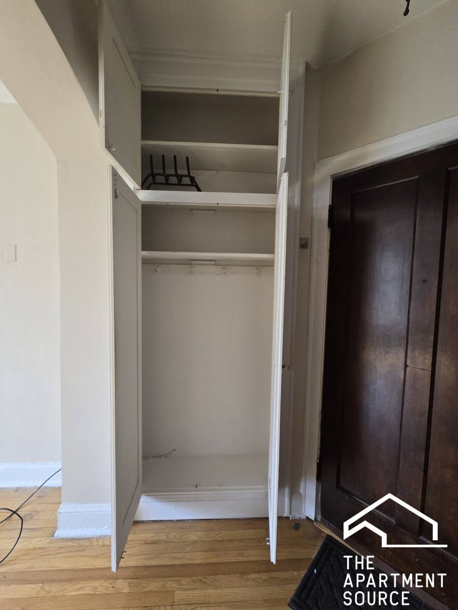 Apartment for rent at 1456 Oak Ave #3N, Evanston, IL 60201