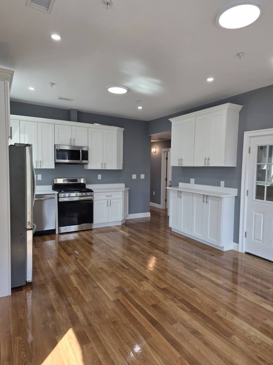 Apartment for rent at 341 Cambridge #2, Cambridge, MA 02141