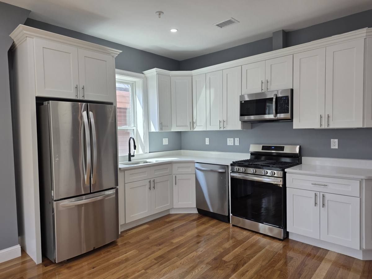 Apartment for rent at 341 Cambridge #2, Cambridge, MA 02141