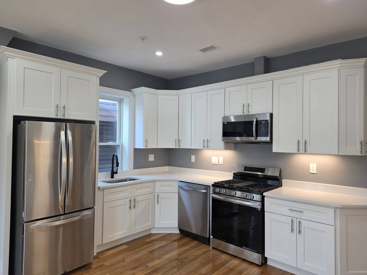 Apartment for rent at 341 Cambridge #2, Cambridge, MA 02141