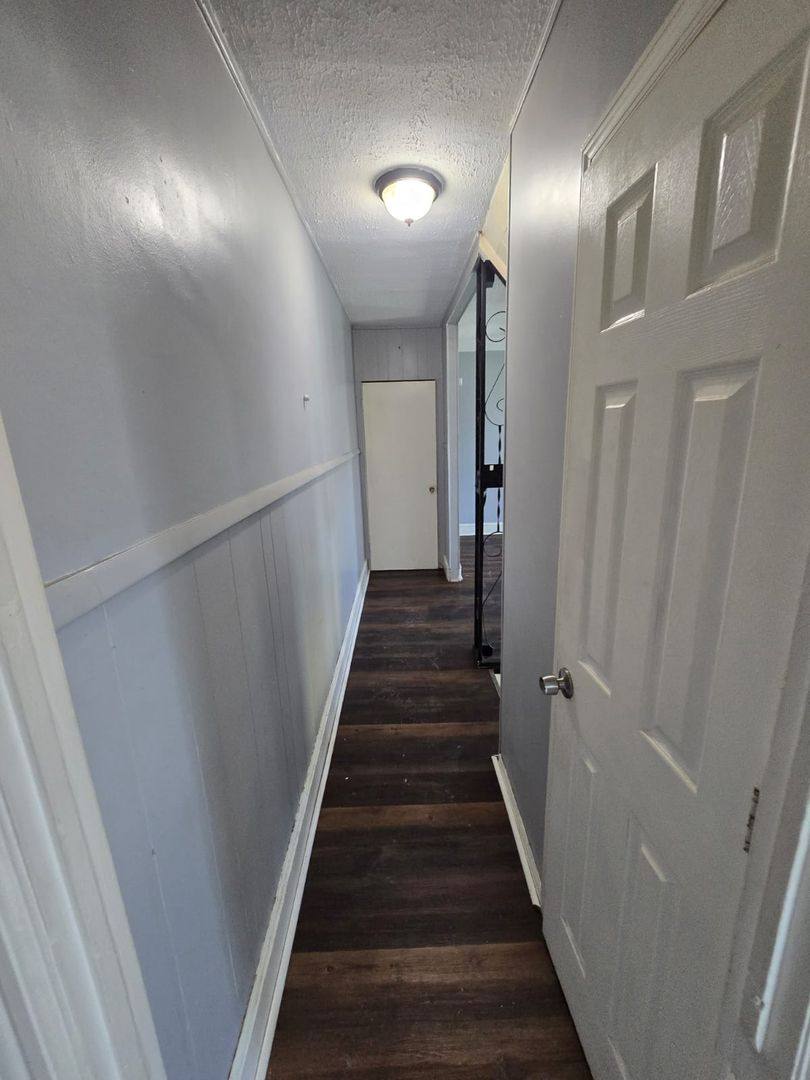 Apartment for rent at 320 Cleveland, Trenton, NJ 08629