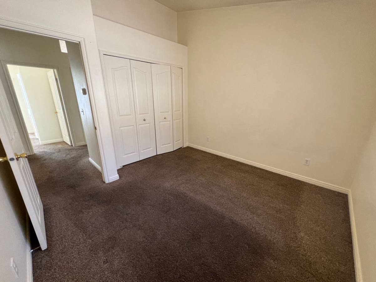 Apartment for rent at 652 N 2720 E, Saint George, UT 84790