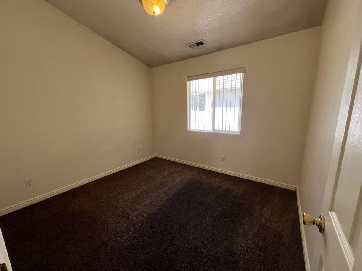 Apartment for rent at 652 N 2720 E, Saint George, UT 84790