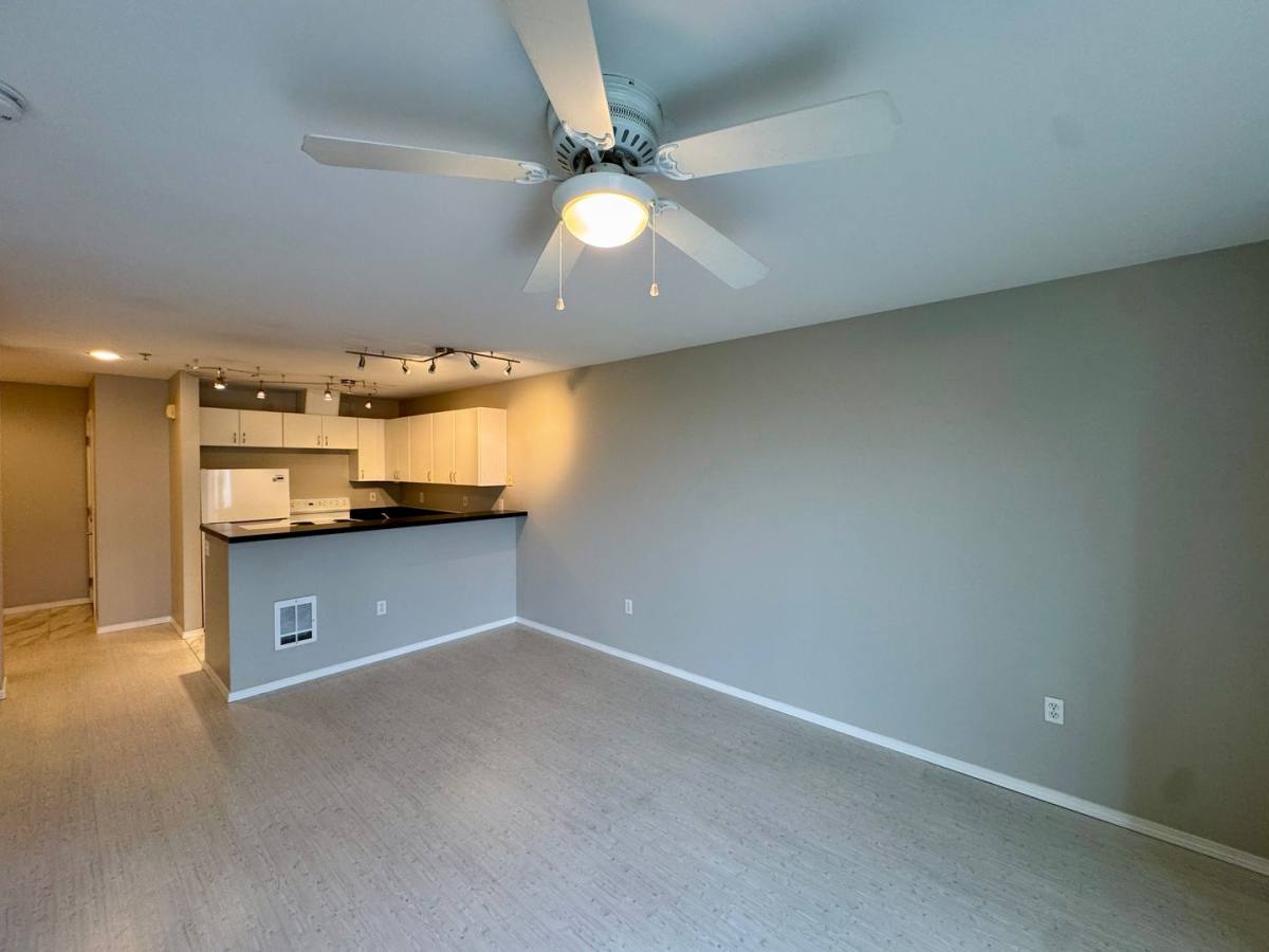 Condo for rent at 1323 Boren Ave, Seattle, WA 98101