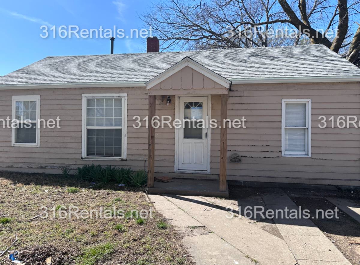 House for rent at 2305 S Topeka, Wichita, KS 67211