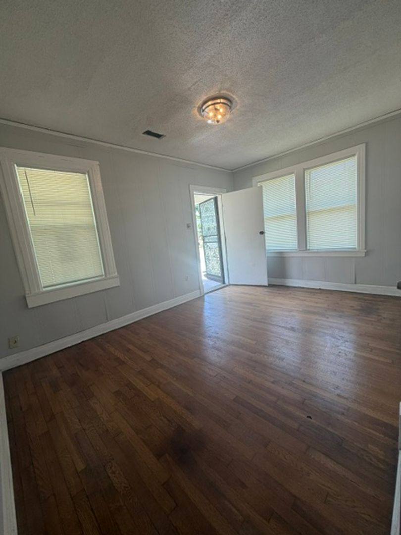 Apartment for rent at 609-611 Mallory, Memphis, TN 38106