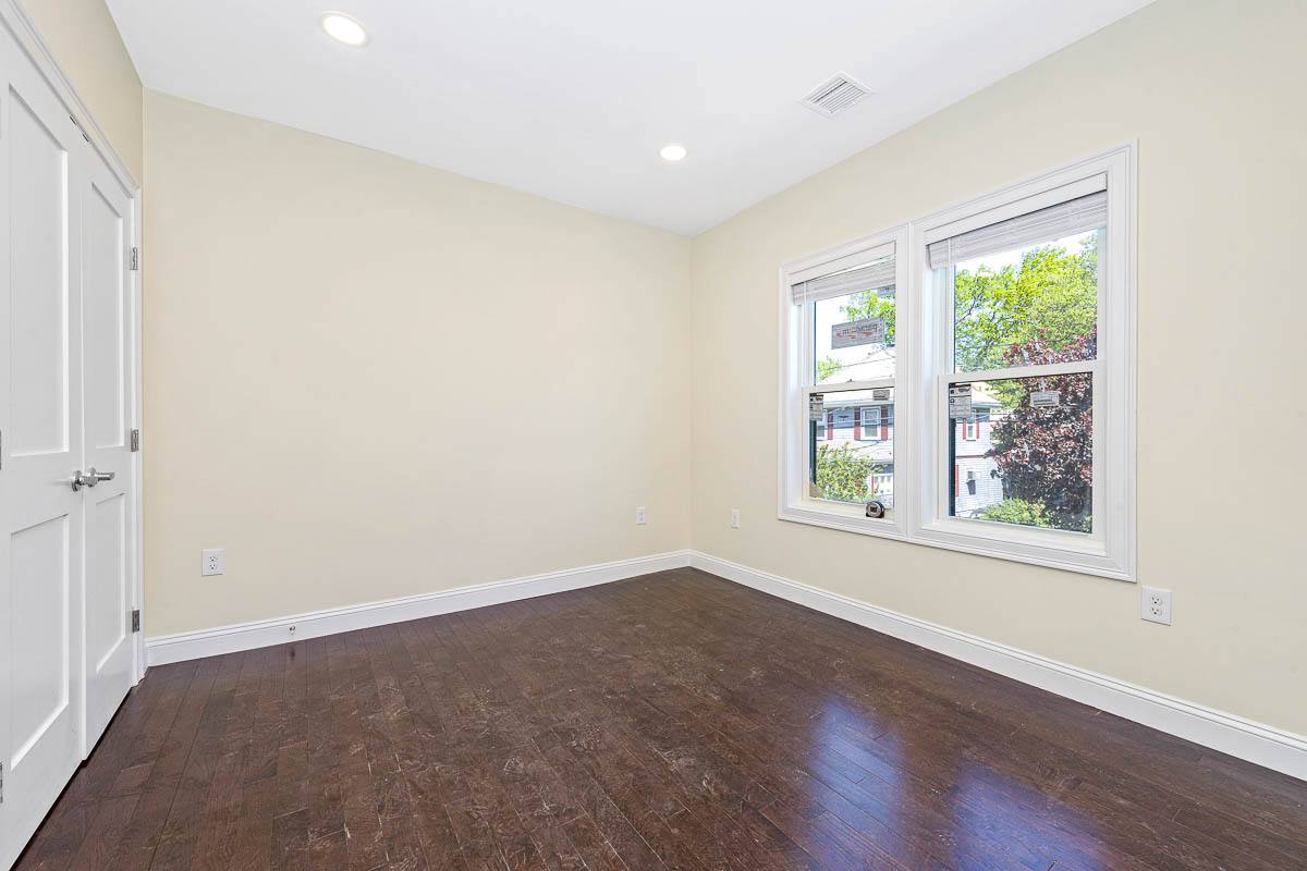 Apartment for rent at 70-72 Stanley Ave #2F, Medford, MA 02155