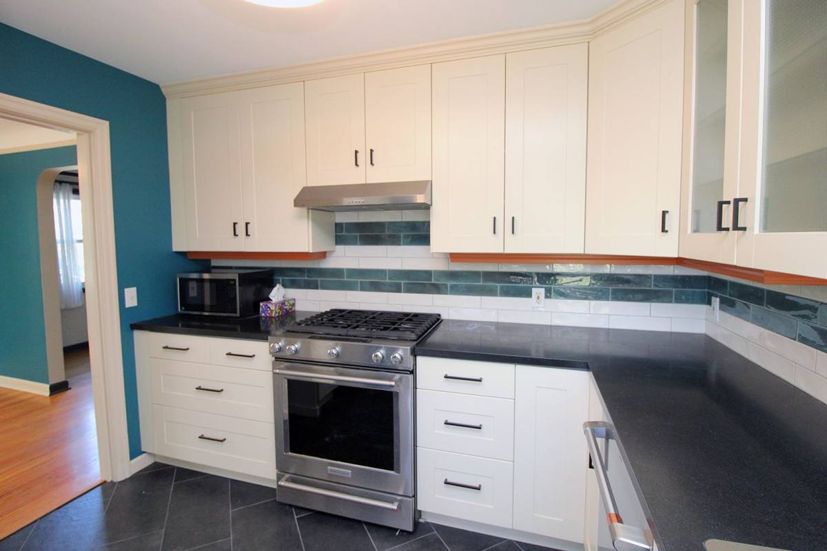 Condo for rent at 2406 NW Overton St, Portland, OR 97210