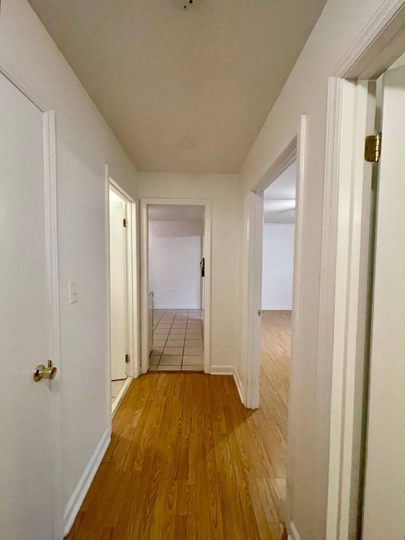 Apartment for rent at 200 W Poplar Ave, Carrboro, NC 27510